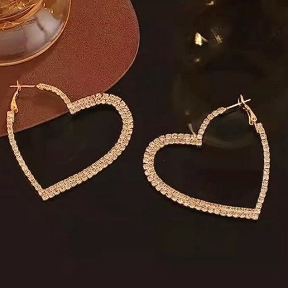 Huge Rhinestone Heart Gold Hoop Earrings CZ Crystal Hearts Pave Glam Hoops New - Picture 5 of 5